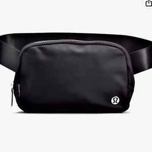 Brandnew! Lululemon athletica everywhere belt bag